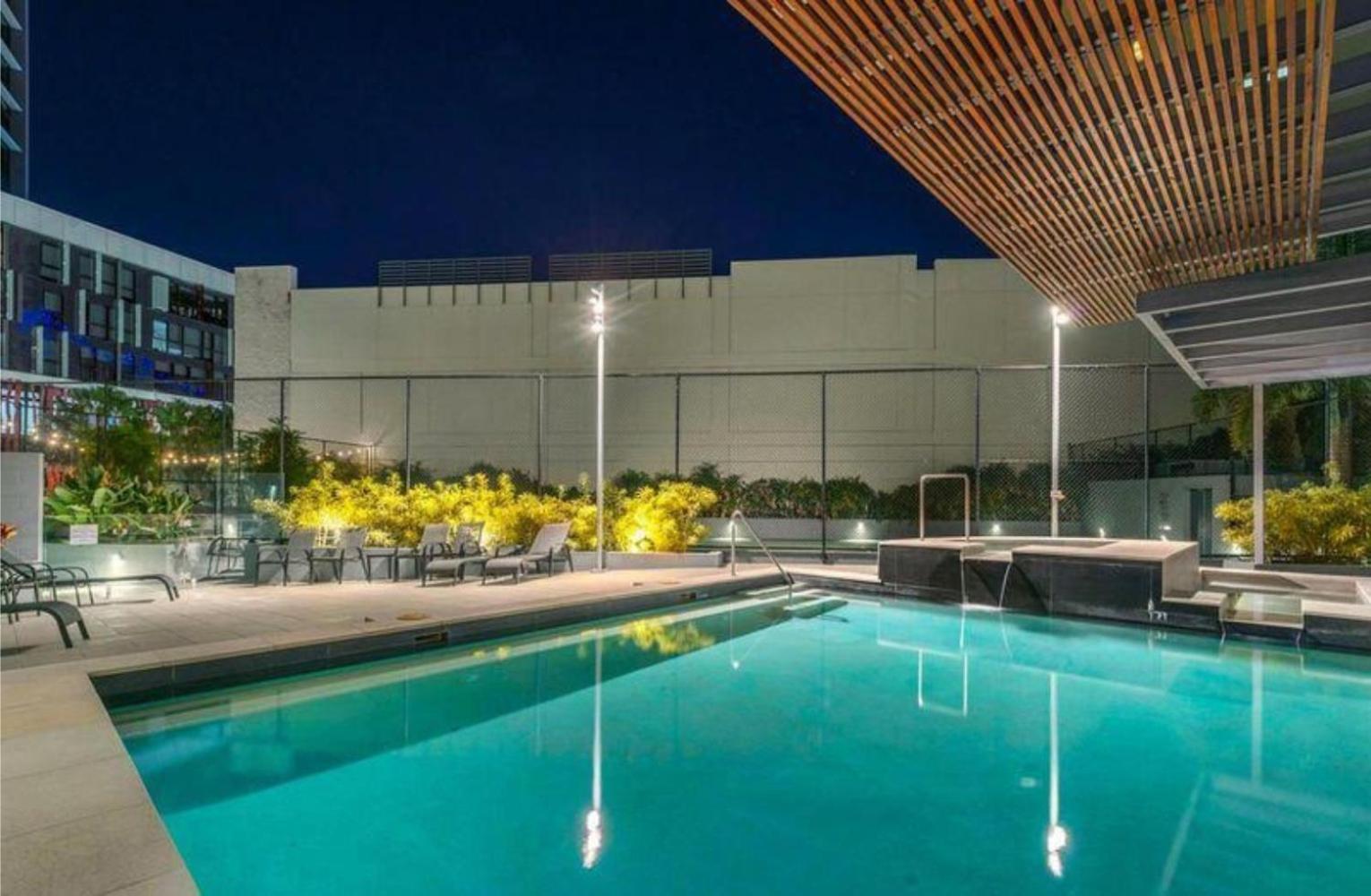 Aab Apartments Skyline Brisbane Exterior photo